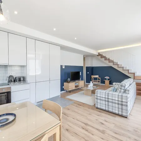 Collection Mouzinho Da Silveira