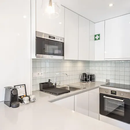 Collection Mouzinho Da Silveira Hotel