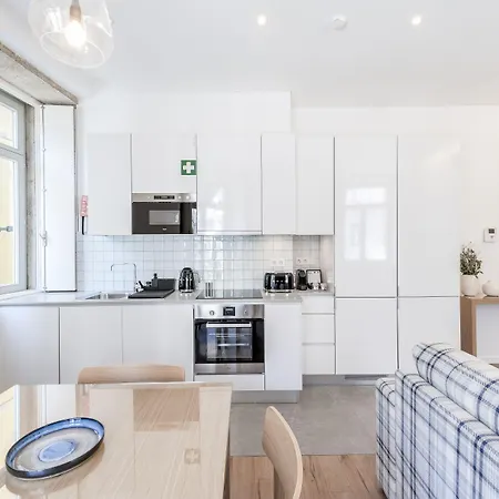 Collection Mouzinho Da Silveira Hotel 3*